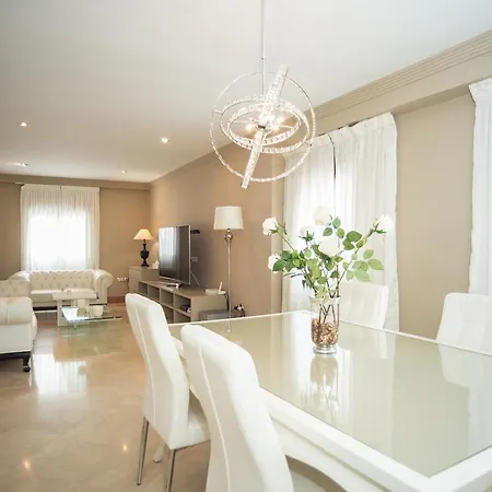 Deanes Apartment